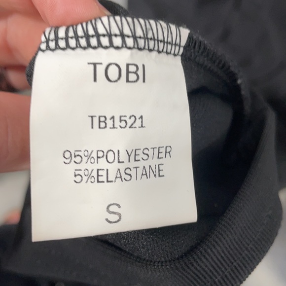 Black Tobi fitted dress - Picture 4 of 4